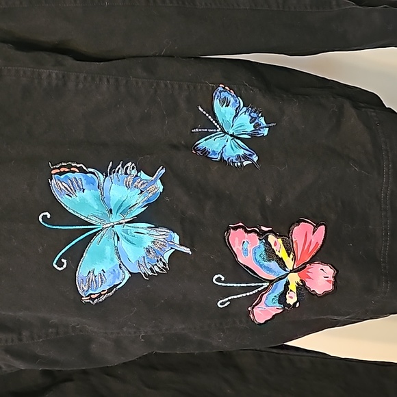 DENIM FEEL COTTON BUTTON DOWN!! 💙🩷❤️🦋🦋🦋 - Picture 6 of 12